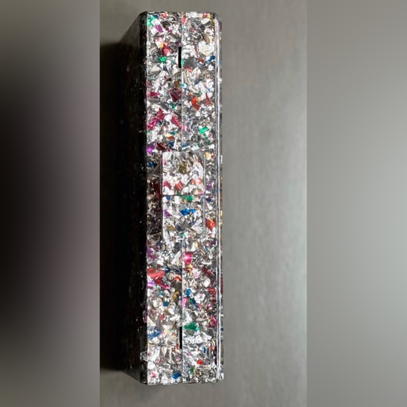 Large Evil Eye Multicolor Confetti
Silver Pink Glitter Acrylic Box
Purse Bag - Picture 4 of 6